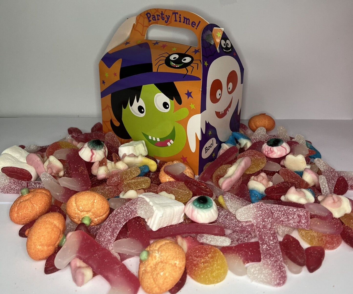 Filled Pick N Mix Gummy Fizzy Sweet 1kg Carry Box Birthday Santa Elf Halloween