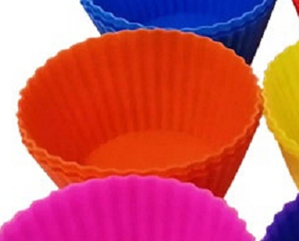 Set of 12 Non Stick Reusable Silicone Cupcake Cases Cup Cake Case 7x3.5cm